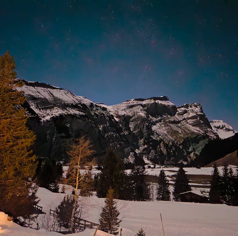 Berghaus Bargis am Abend