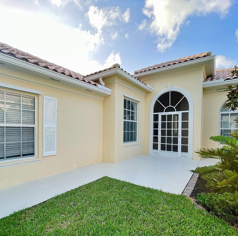 utt painting exterior