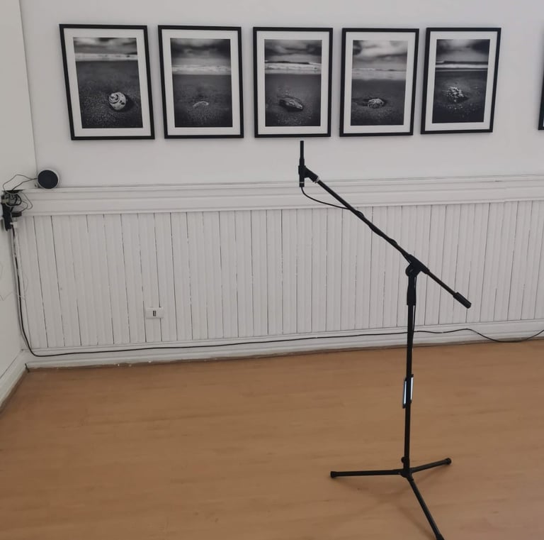 Medición de tiempo de reverberación, ruido en oficina Quito