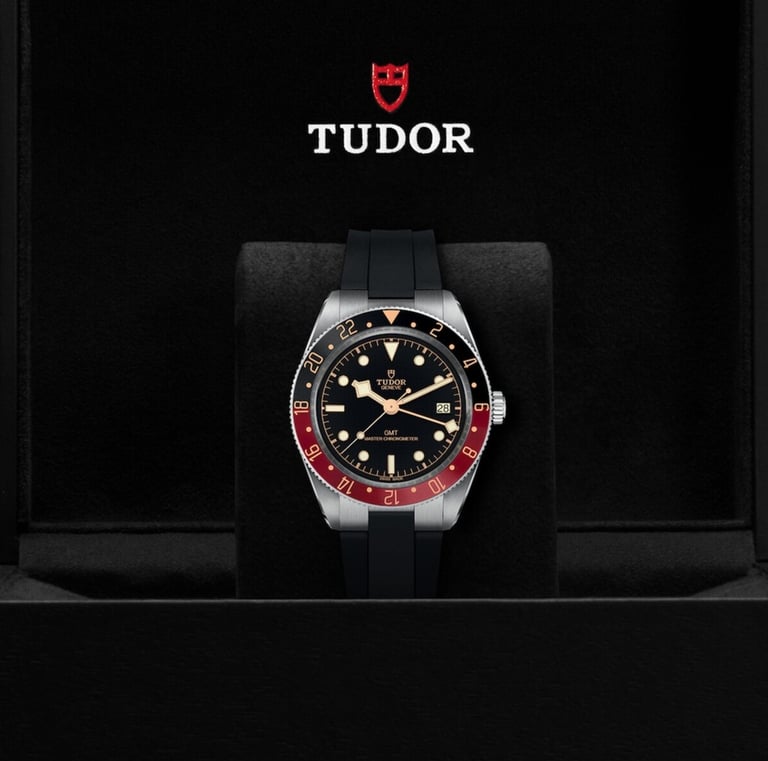 Tudor Black Bay GMT “Coke” 41mm on black rubber strap, red and black bezel, stainless steel