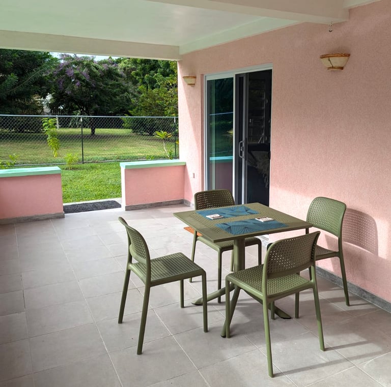 ground level patio table setting