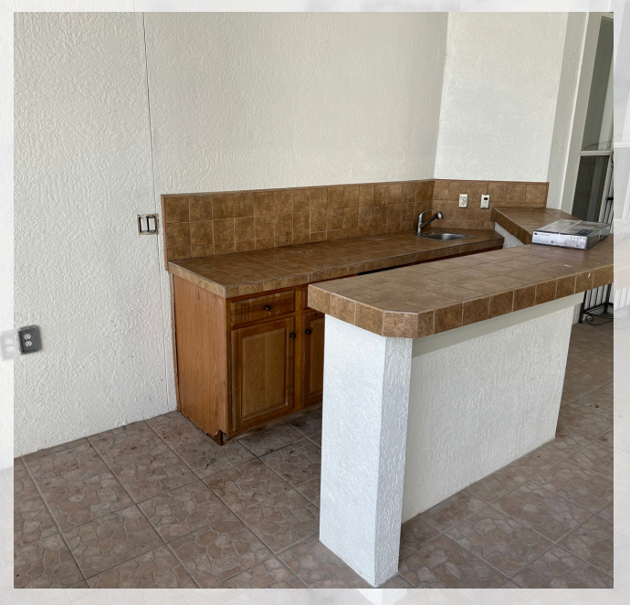 Silver Square Renovation kitchen