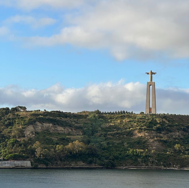 Statua di Cristo Re a Lisbona