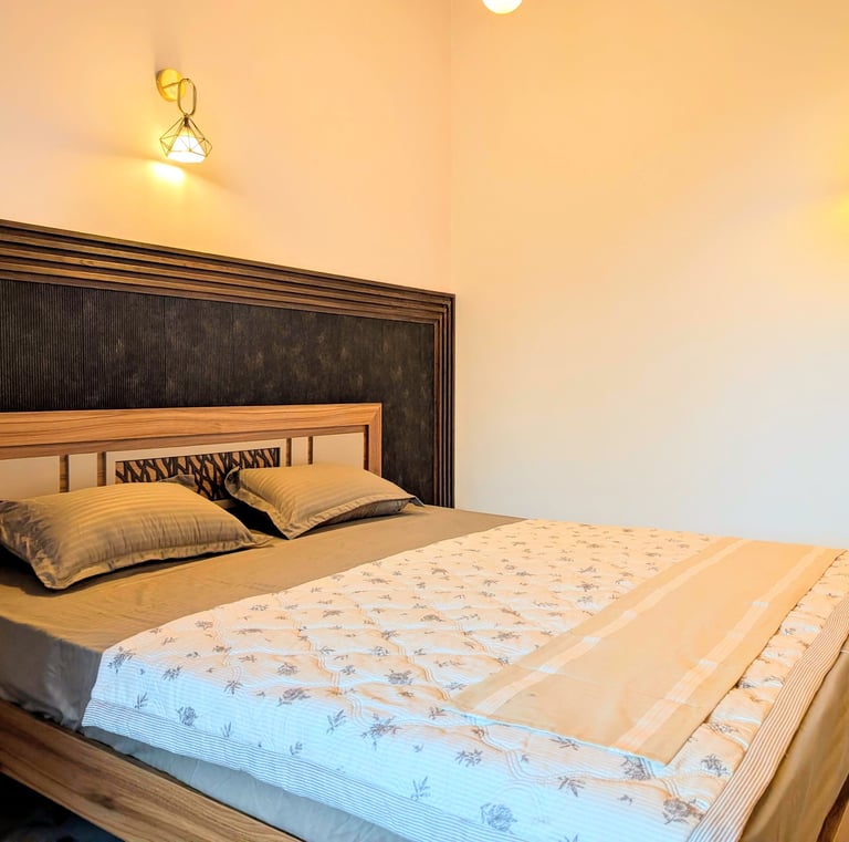 Room 1 at Kaveen Homes