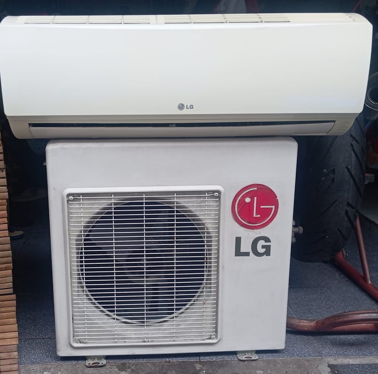 Jual AC bekas LG lengkap indoor outdoor dan remote di Rahma Tia Aircond Yogyakarta