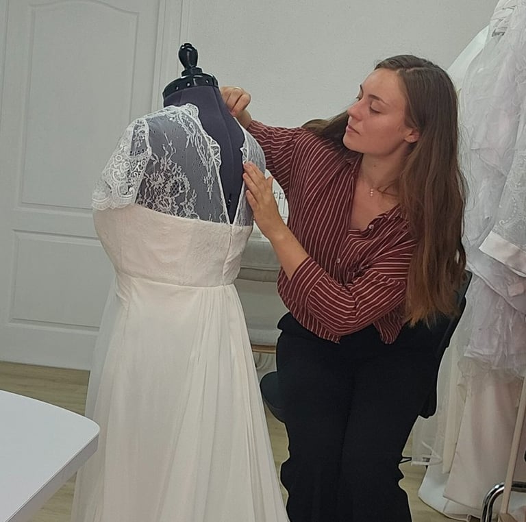 Retouche couture à la rochette