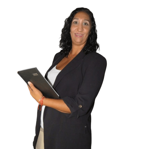 Asistente administrativo virtual organizando agenda de trabajo para coaches.