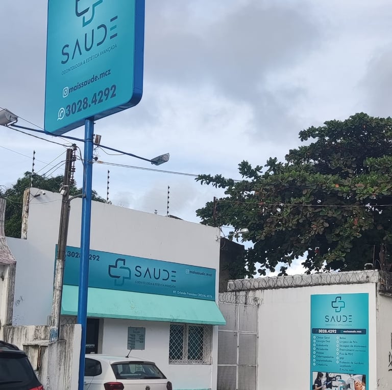 a car parked in front of a building