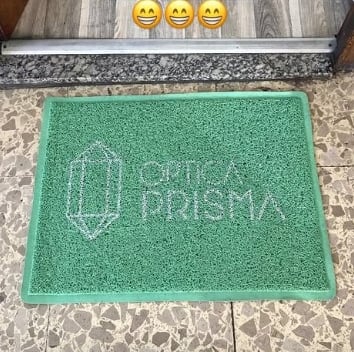 Felpudo personalizado con logo optica prisma