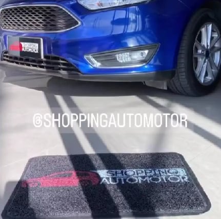 Felpudo personalizado con logo concesionaria shopping