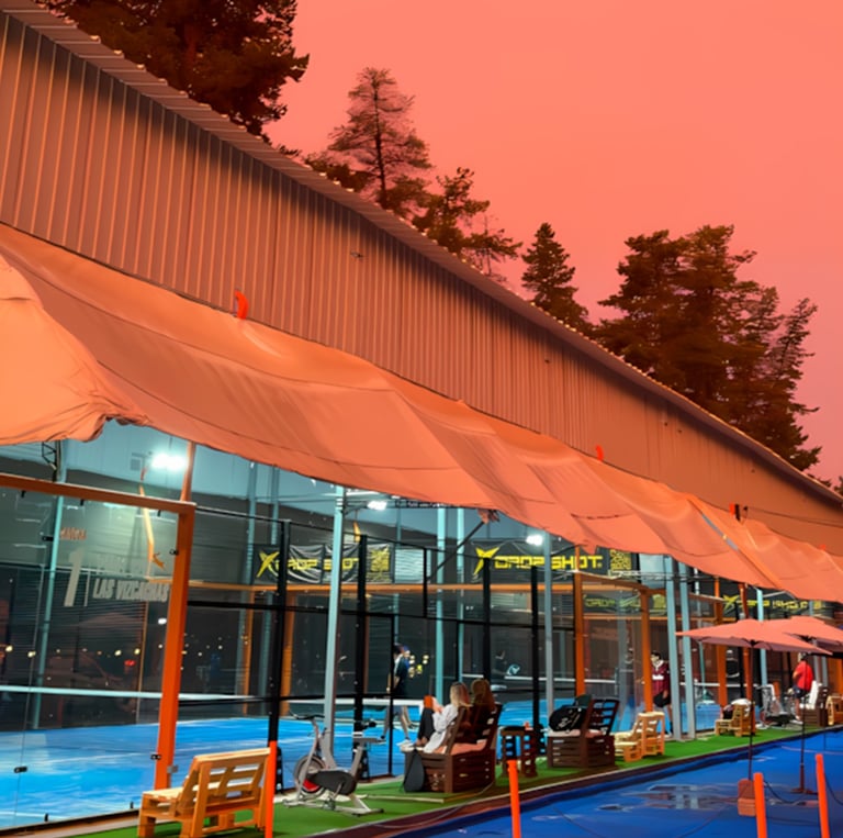 Canchas de pádel techadas en Las Vizcachas Pádel Club en Puente Alto