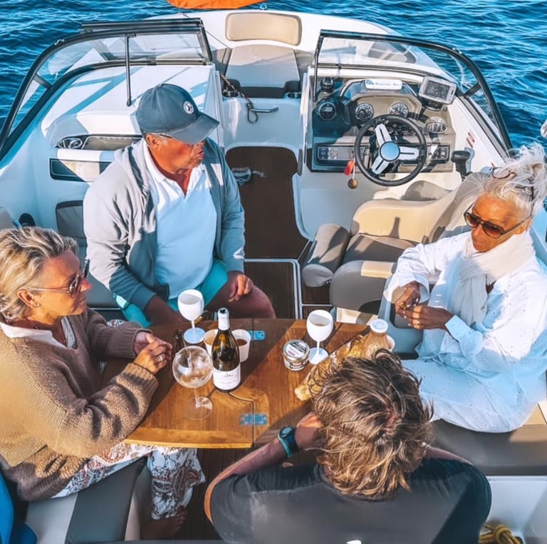 location bateau pampelonne pendant le sunset