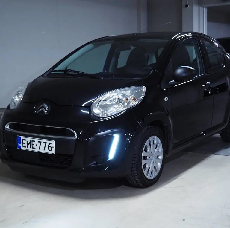 Citroen C1, henkilöautot alkaen 8€/h, 19€/pv Helppo varaus ja avaimeton käyttö puhelimella.
