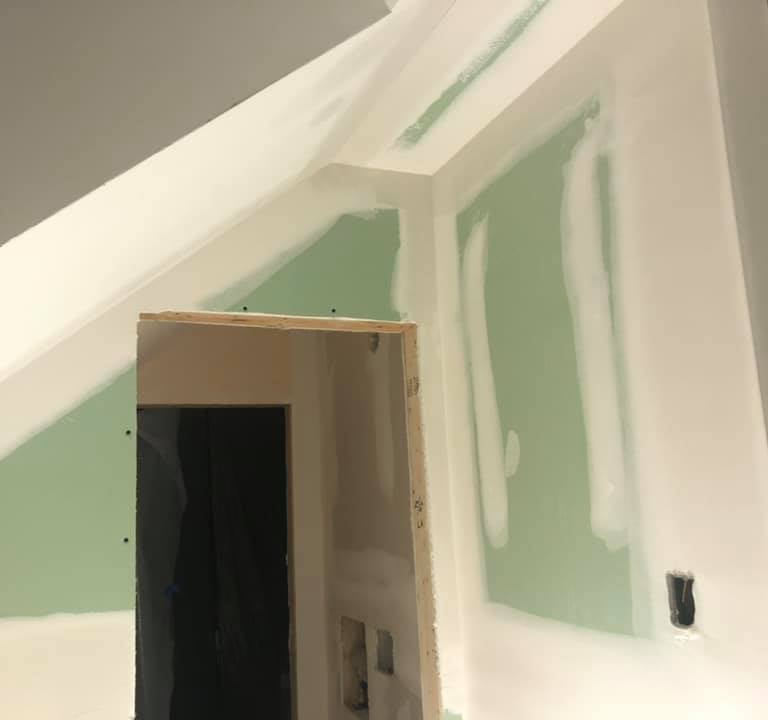 Drywall Finishing a bathroom
