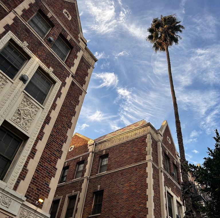 Los Angeles CA, 90036 Historic building the I Am One Tarot location