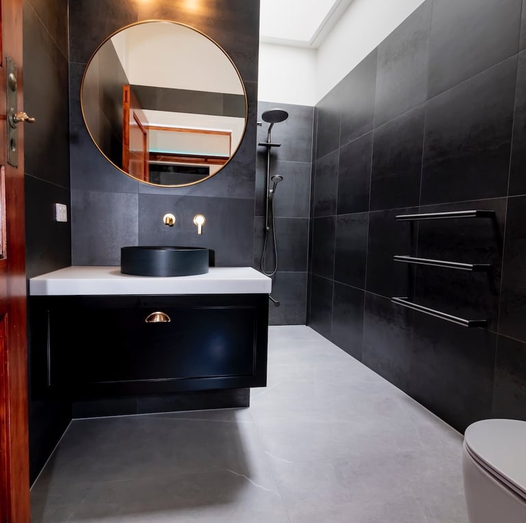 Designer Black Bathroom by Qualitas Builders in Auckland