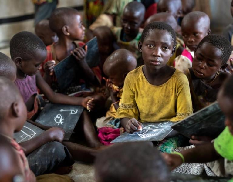 Regroupement des enfants pris en charge par le programme "éducation"