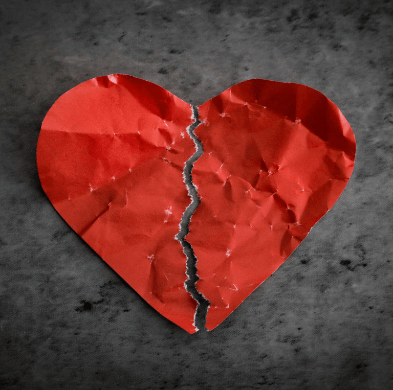 alt="Dépendance affective relations toxiques hypersensibilité