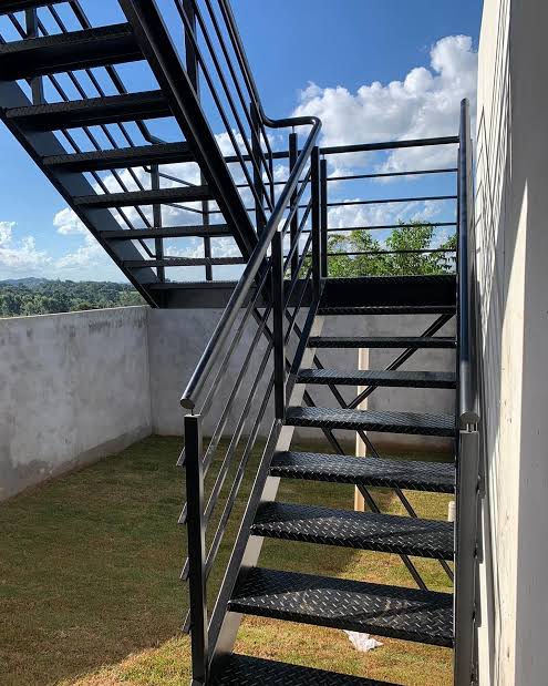 Escada Metalica em Francisco Morato São Paulo-SP-5