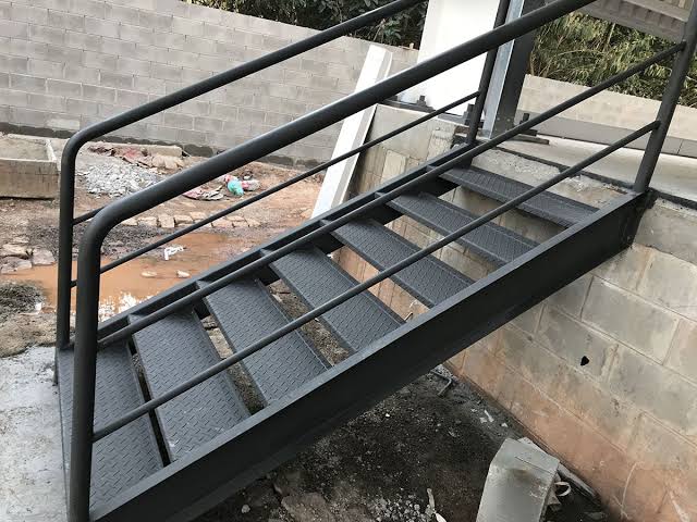 Escada Metalica em Francisco Morato São Paulo-SP-6