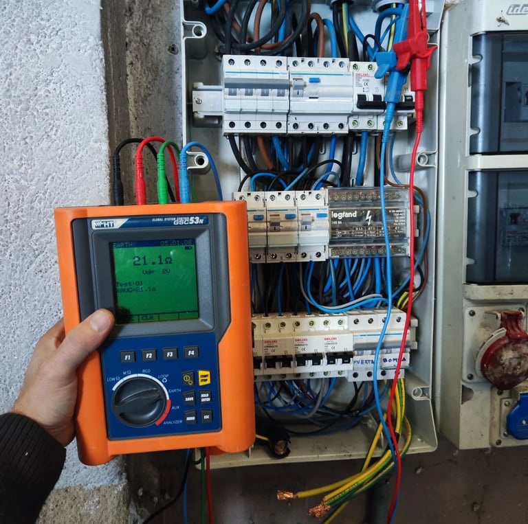 Mediciones de tierra con herramienta de precision