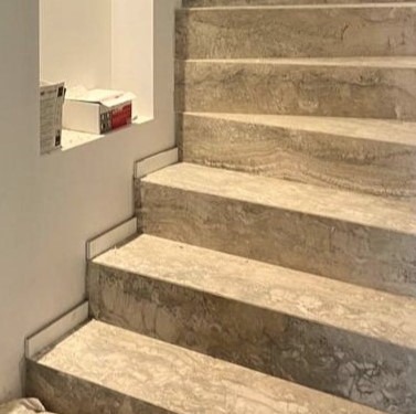 Trawertyn na schody szary kamień naturalny włoski