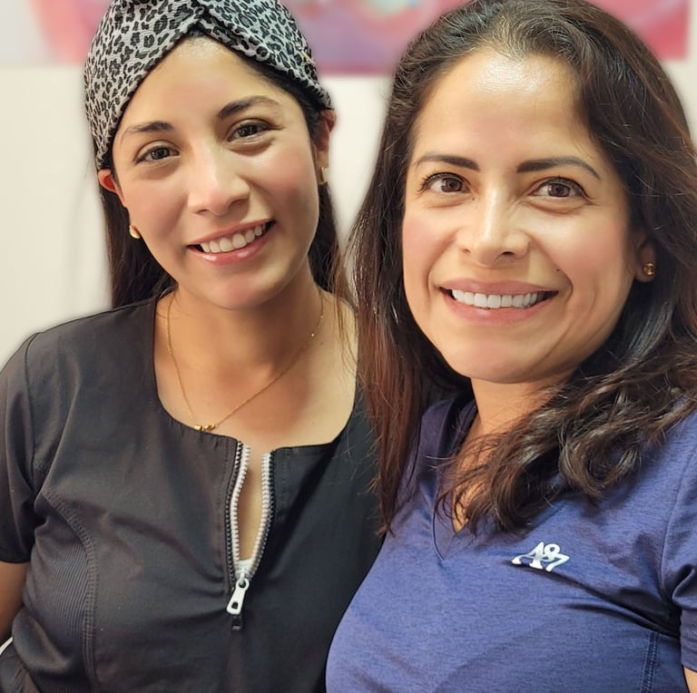 Paciente satisfecha con diseño de sonrisa en Clínica Duprin's Dental Lima
