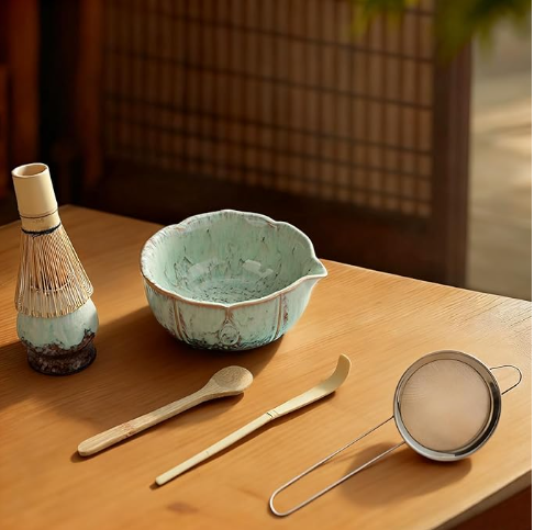 VENSEEN 8-piece matcha kit with ceramic bowl and bamboo whisk