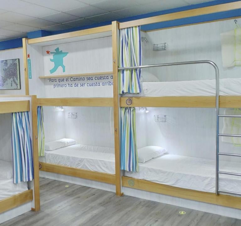 albergues con literas camino de santiago