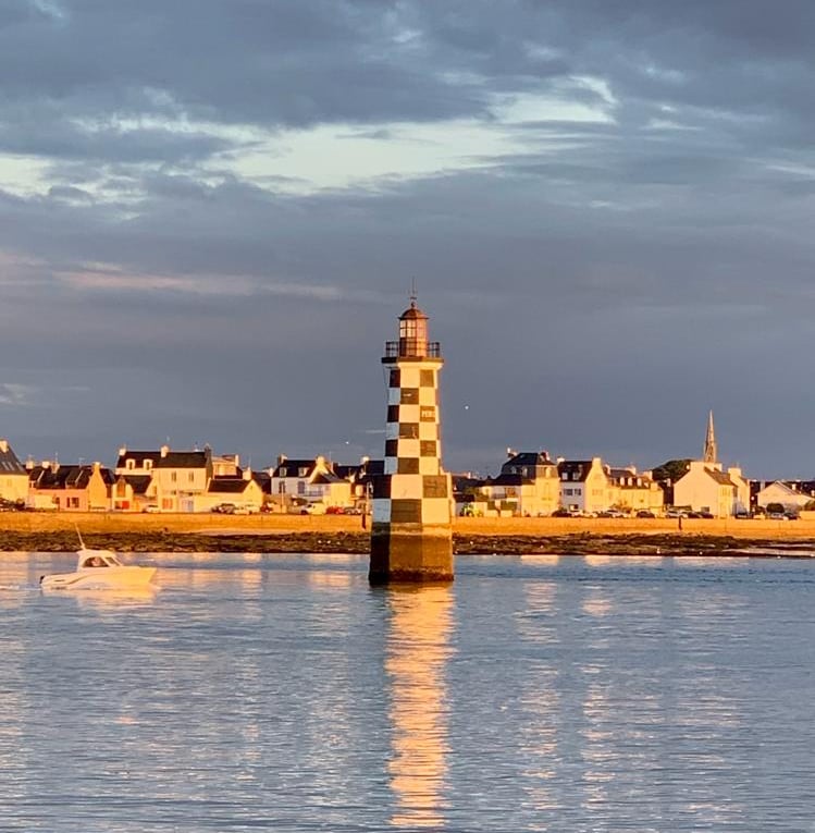 Loctudy Perdrix lighthouse bbloktudi