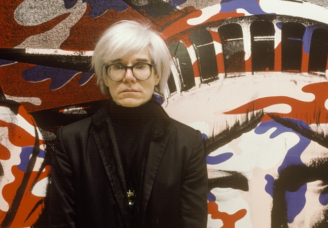 Artistas Pop como Andy Warhol, Roy Lichtenstein e Claes Oldenburg buscavam romper com a ideia tradicional de arte.