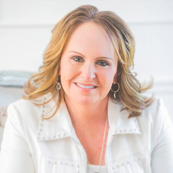 Lori Stohs, Human Capital Strategy and HR Expert