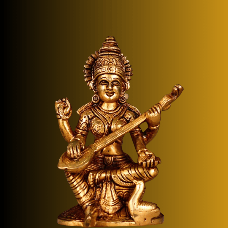 a statue ofmaa saraswati