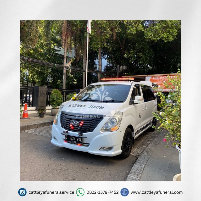Mobil Jenazah Parkir
