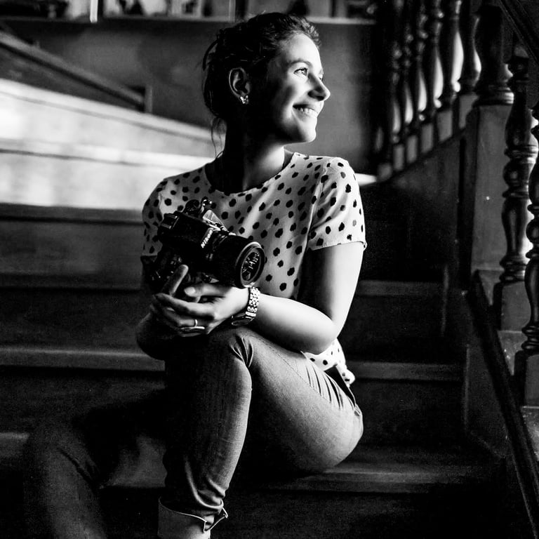 Adoption photographer in Colombia, founder of RootsShootsStudio