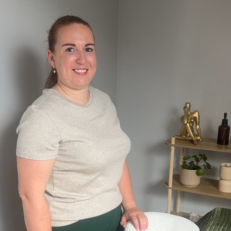Doriane praticienne massage bien-être holistique soins massage personnalisés. Détente, 
