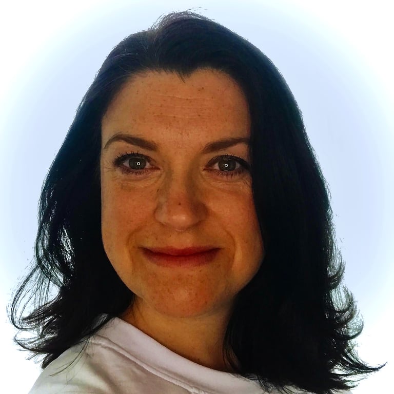 Photo of Lousie Chamberlain, Nutrition Coach in Pau. Menopause Coach, Supporting children with IBD