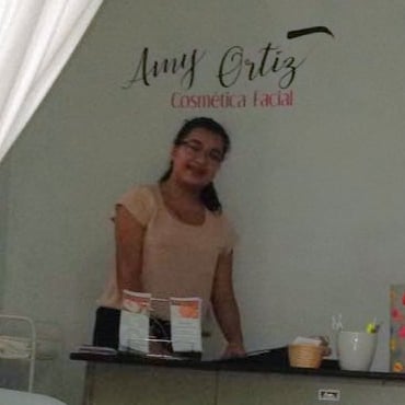 Amy Ortiz Lash Artist