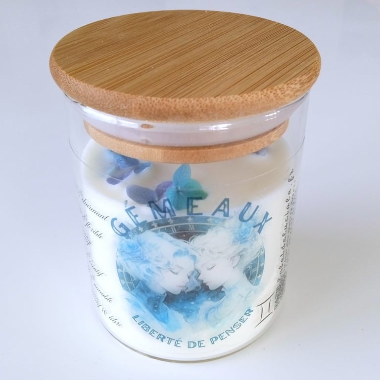 Collection of zodiac sites of scented candles with birthstone of the decan