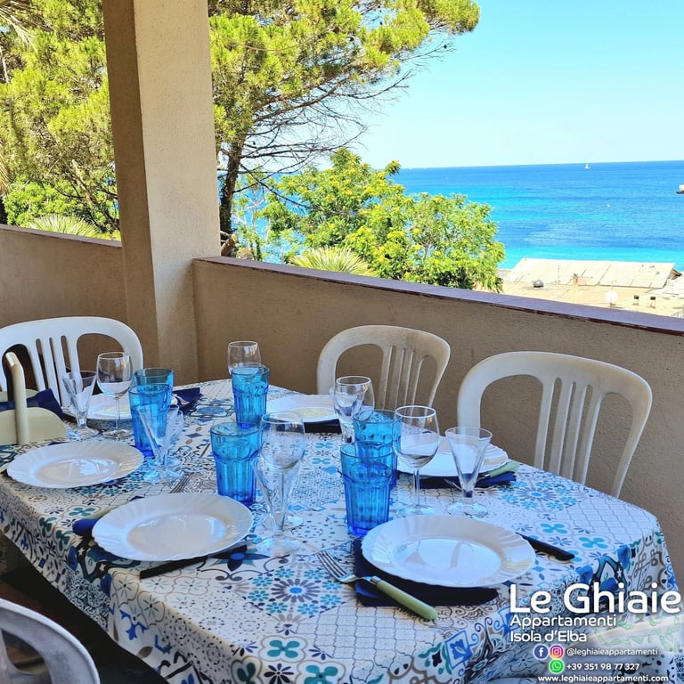 terrazza sul mare per pranzi e cene all'aperti