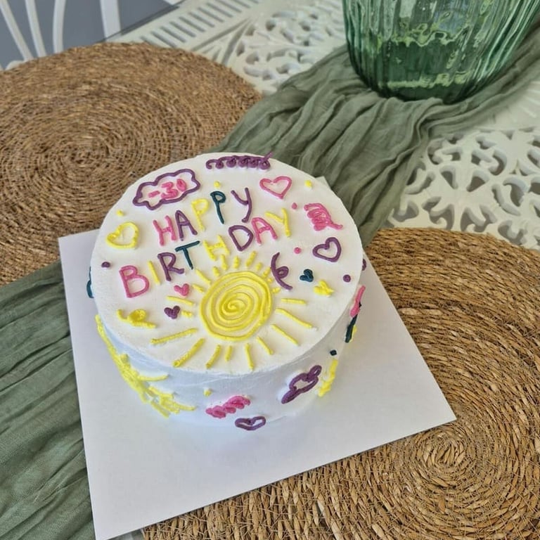 Torta de cumpleaños decorada