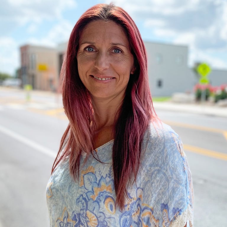 Headshot of Mandy Buettgen-Quinn