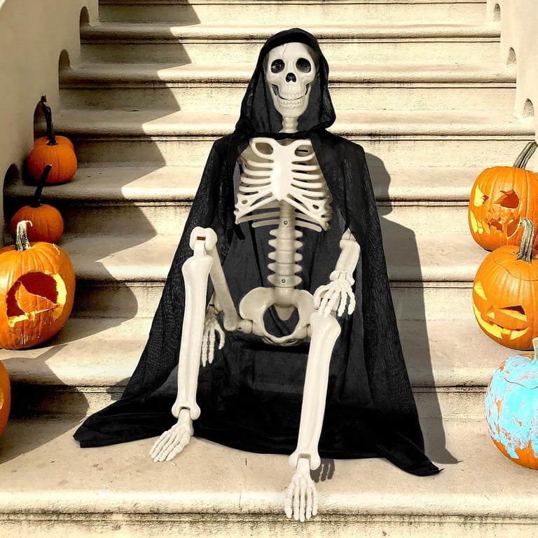 Sizonjoy 36-inch posable Halloween skeleton decoration with movable joints for indoor and outdoor