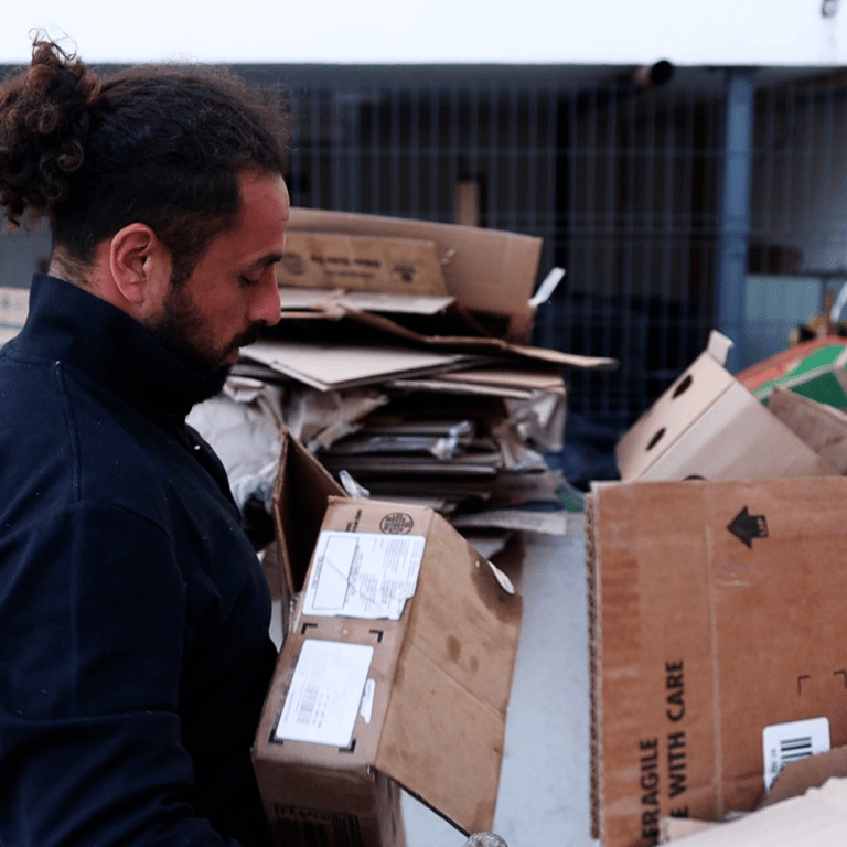 Equipo de Vida Circular trabajando en la recolección y segregación de reciclaje en Coquimbo