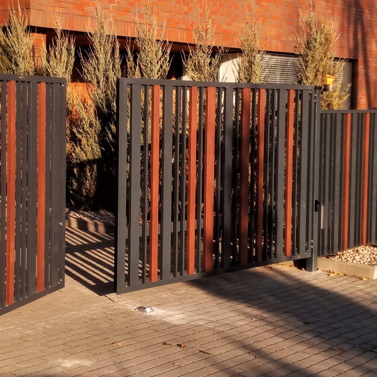 varstomi vartai akcento