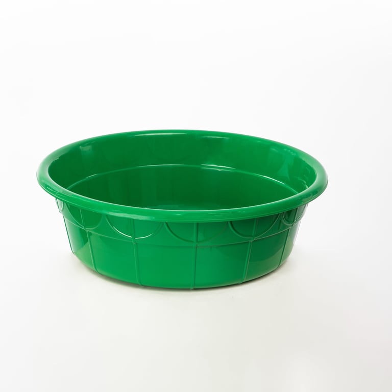 a green plastic 18l basin
