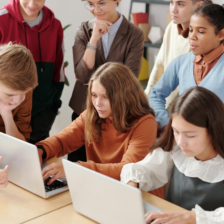 STUDENTS IN CLASSROOM WITH ONLINE TUTOR 