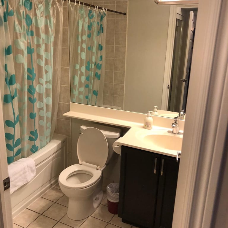 Fully equipped kitchen in furnished condo apartment Mississauga