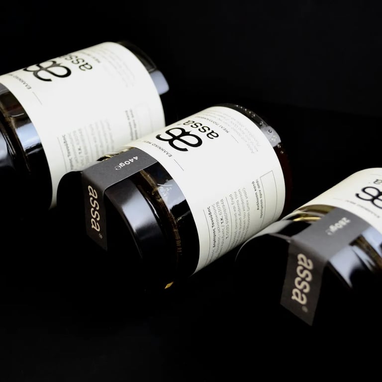 Drei liegende Assa Honiggläser, griechischer Premium-Honig