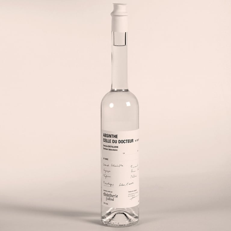 Bouteille d'absinthe Celle du docteur avec etiquette illégale